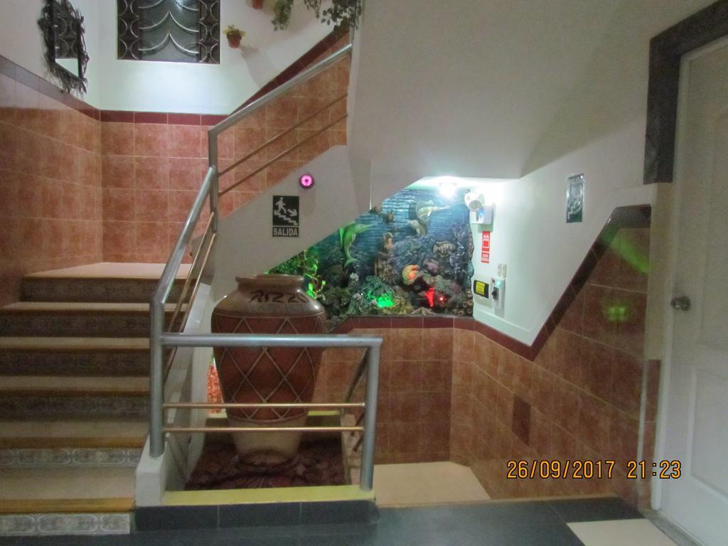 Rizzo Plaza Hotel Тумбес Екстериор снимка